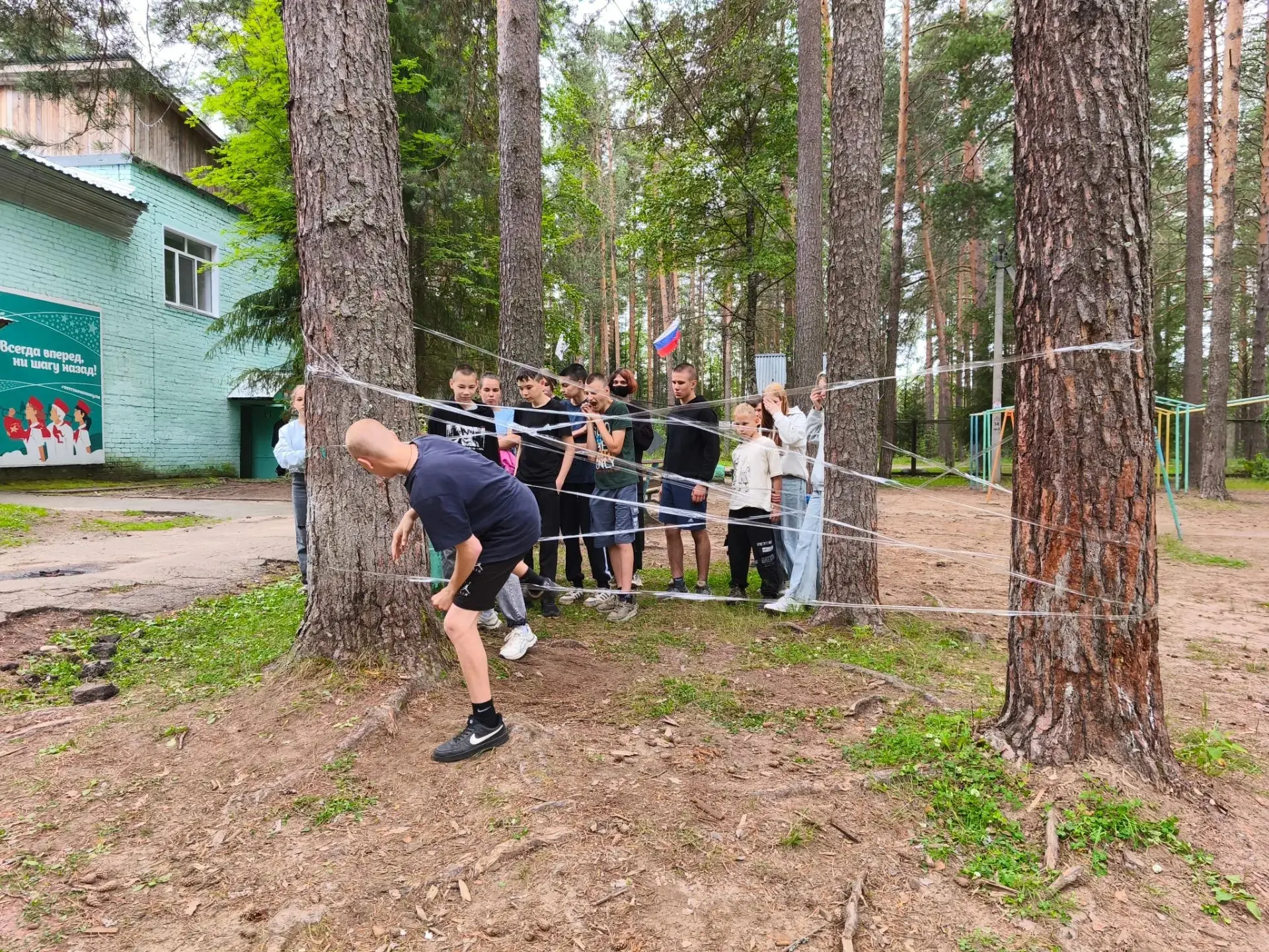 Время в лагере пролетает быстро. День, с утра до вечера,  наполнен разнообразными совместными делами
