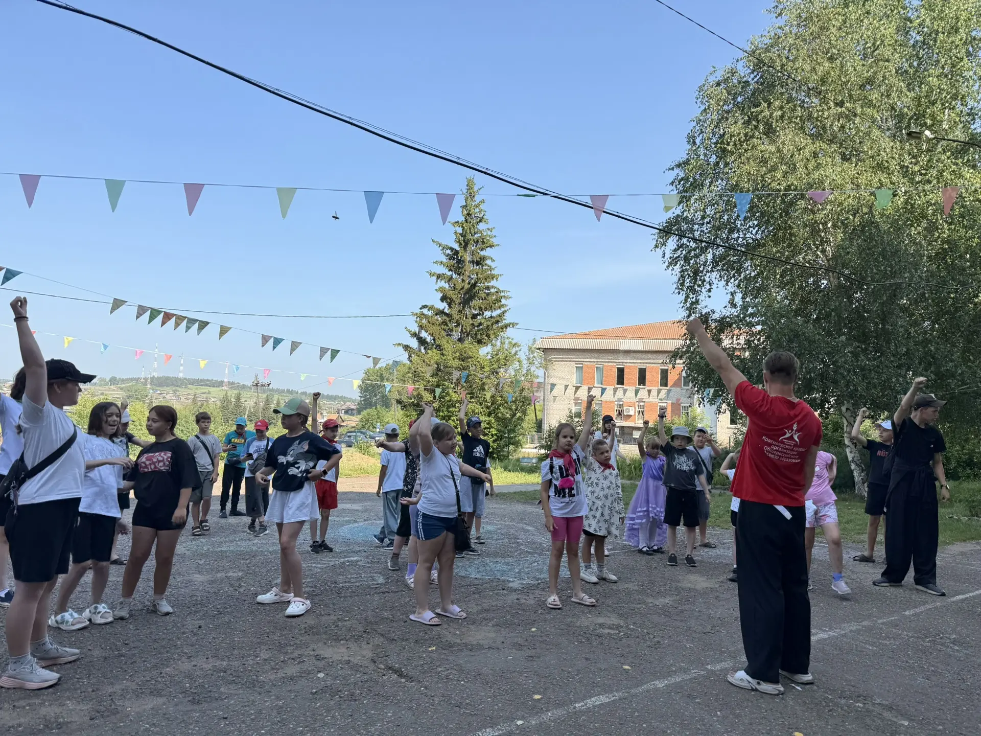🎉 Последний день лагерной смены — и столько эмоций, что словами не передать! 🎉

Ровно 21 день прол