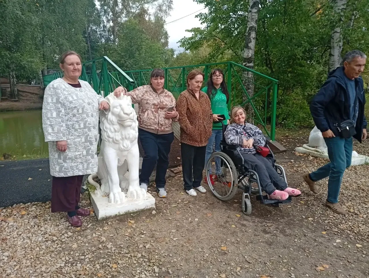 📸 Иногда для счастья нужно совсем немного: солнечный день, хорошая компания и возможно...