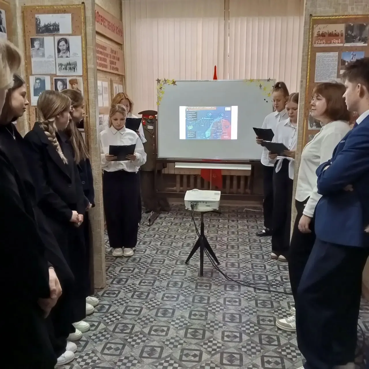 С ПРАЗДНИКОМ!  🎉 Сегодня день, наполненный теплом, улыбками и бесконечной любовью! От всей души позд