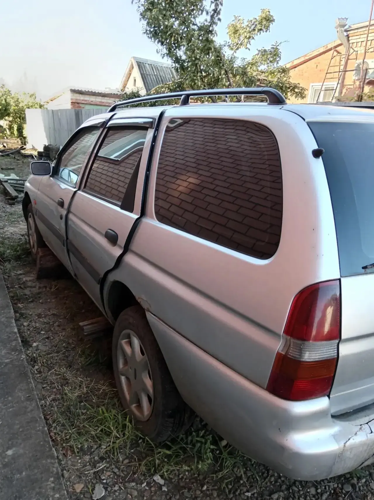 🚗Год выпуска1999. Марка форт эскорт.