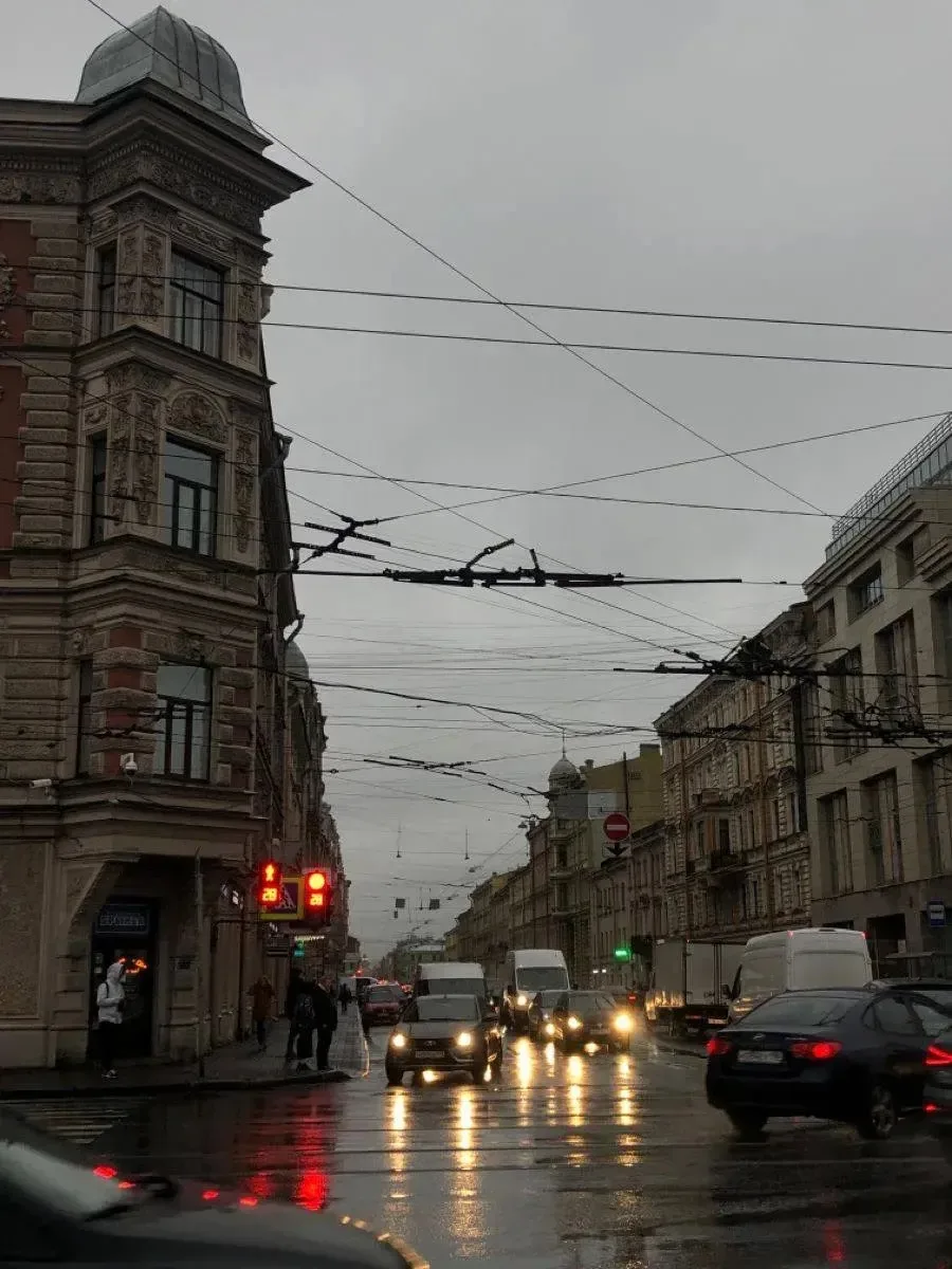 🌧️ Доброе утро, Петербург!