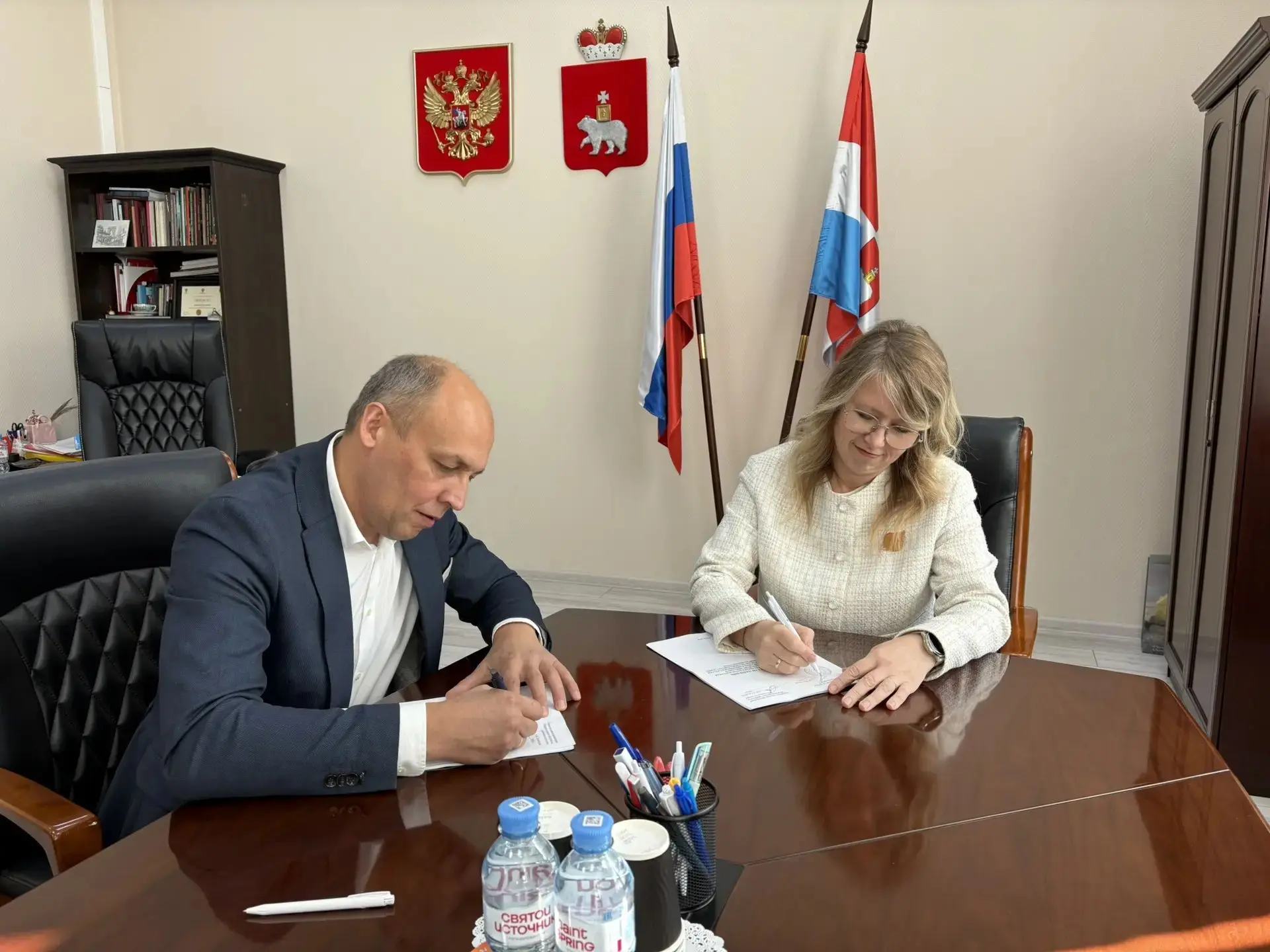 Состоялось подписание Отраслевого соглашения по регулированию социально-трудовых отноше...