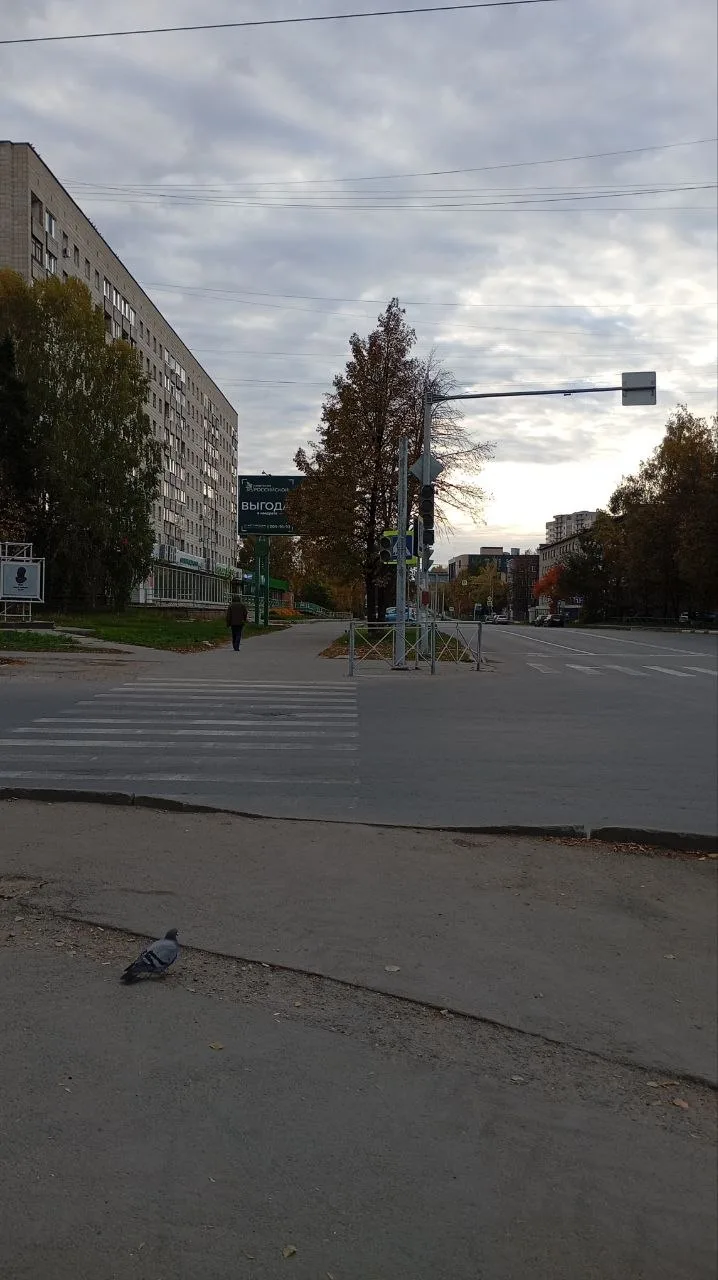 Не долго музыка играла ))