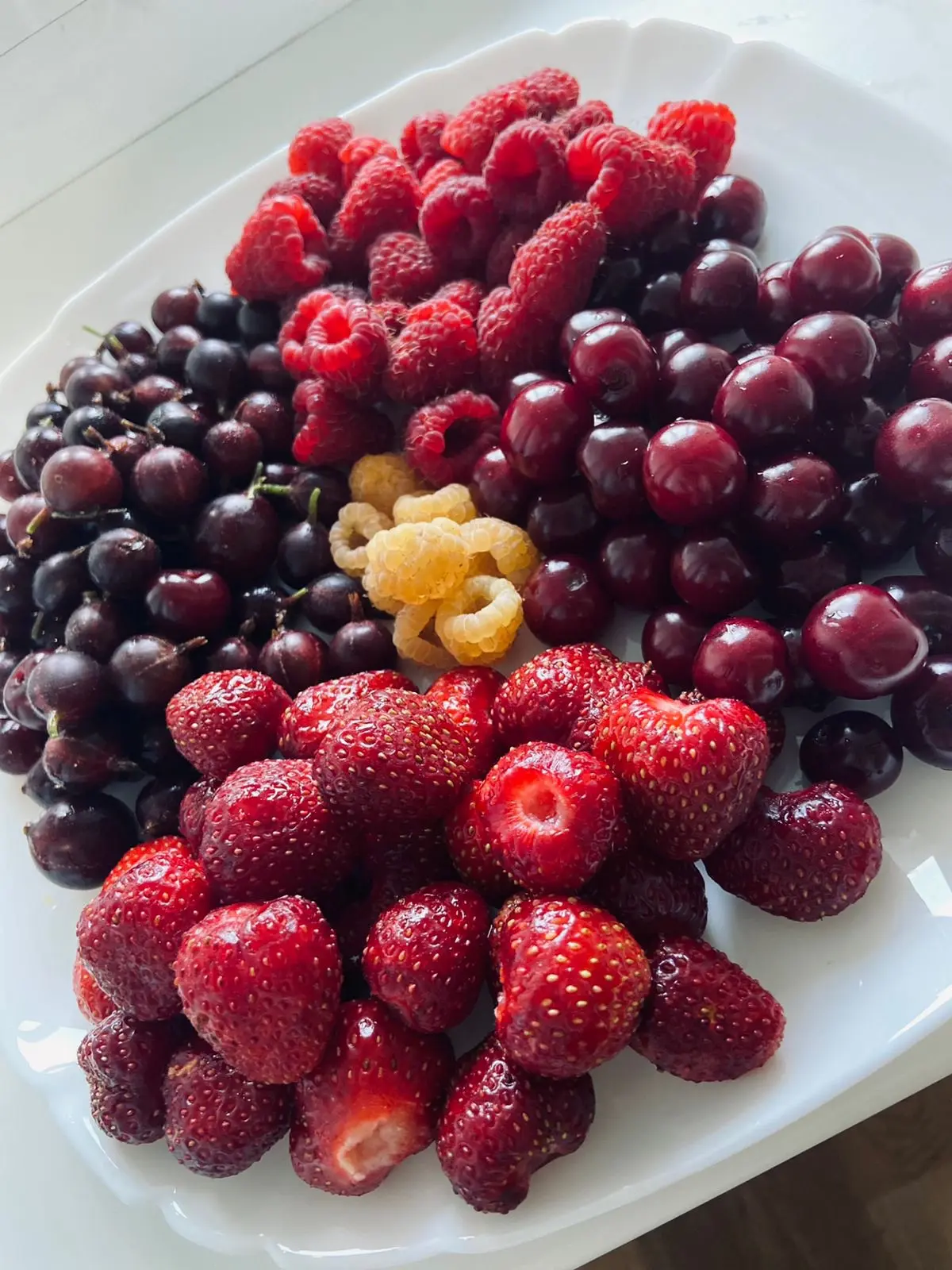Нужно ли мыть ягоды? 🍓