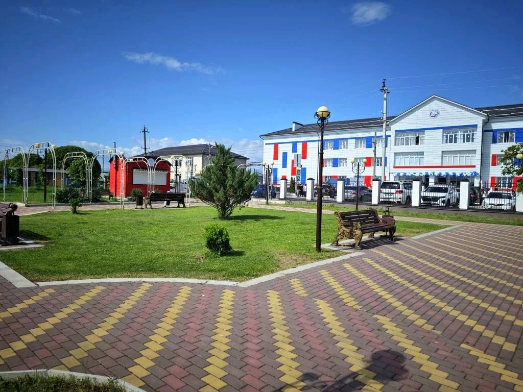 В Баксанском районе в рамках нацпроекта «Инфраструктура для жизни» продолжается масштаб...