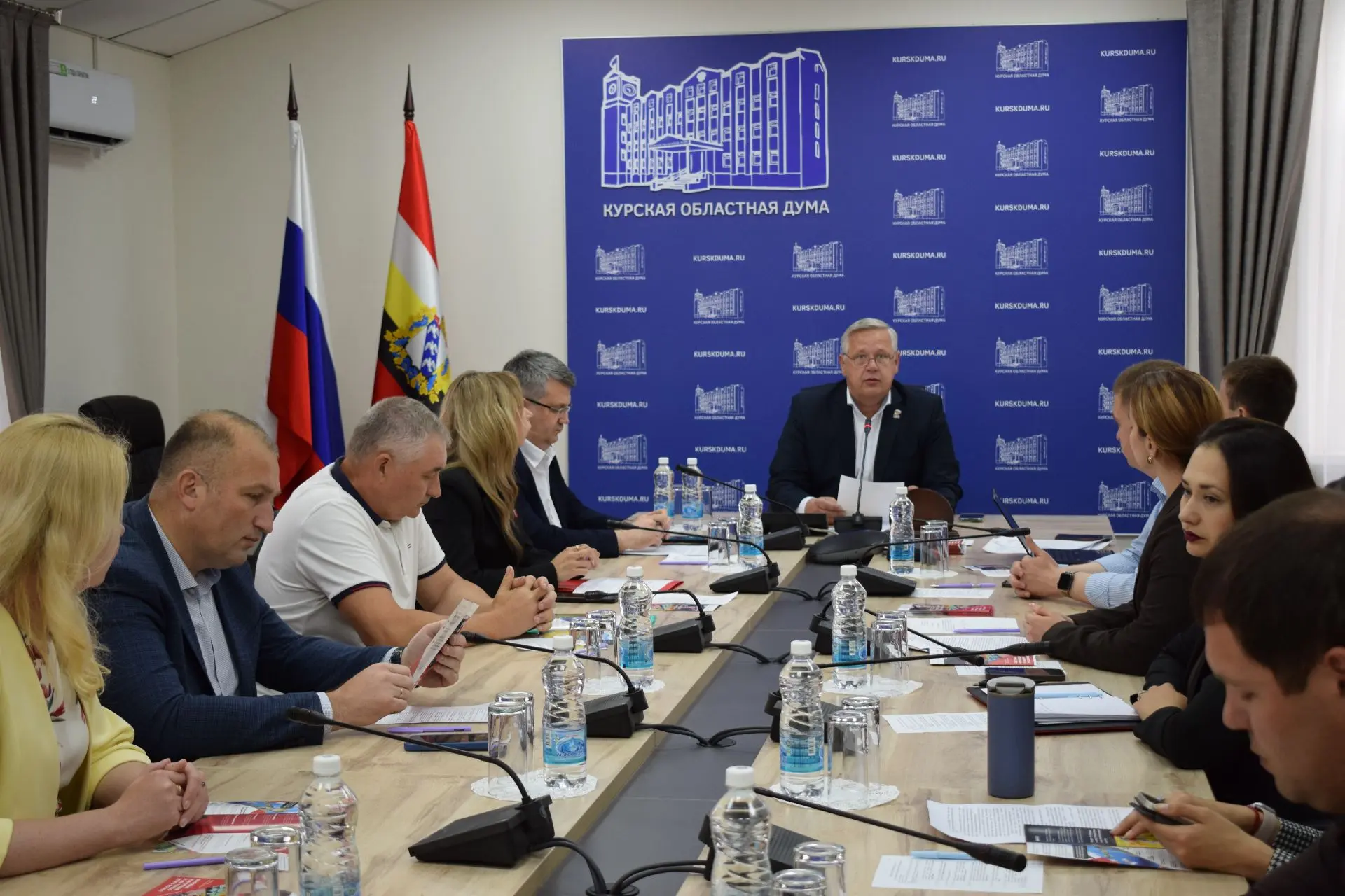 ✅Парламентарии и молодёжь: диалог на важные темы