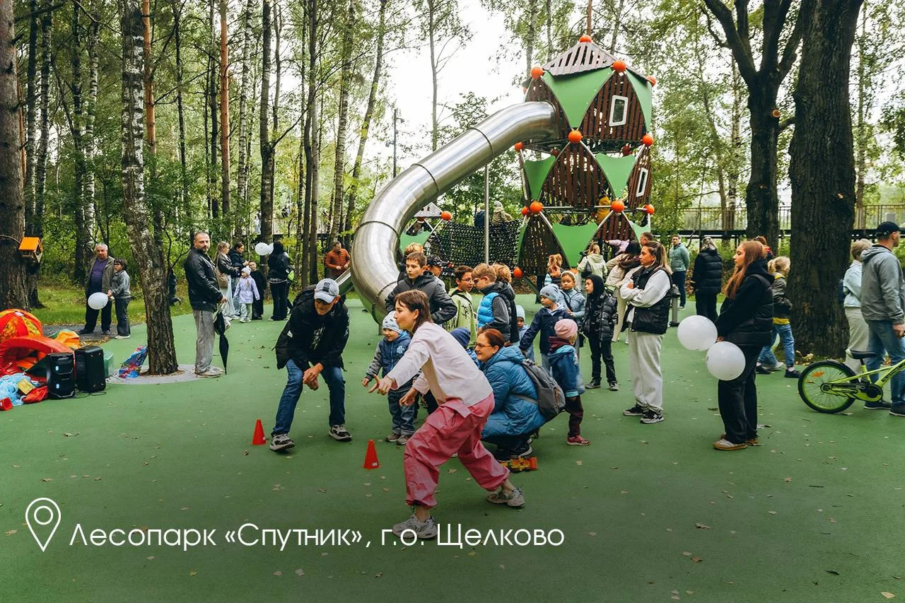 Cразу шесть новых благоустроенных пространств открылись для жителей Подмосковья — три л...