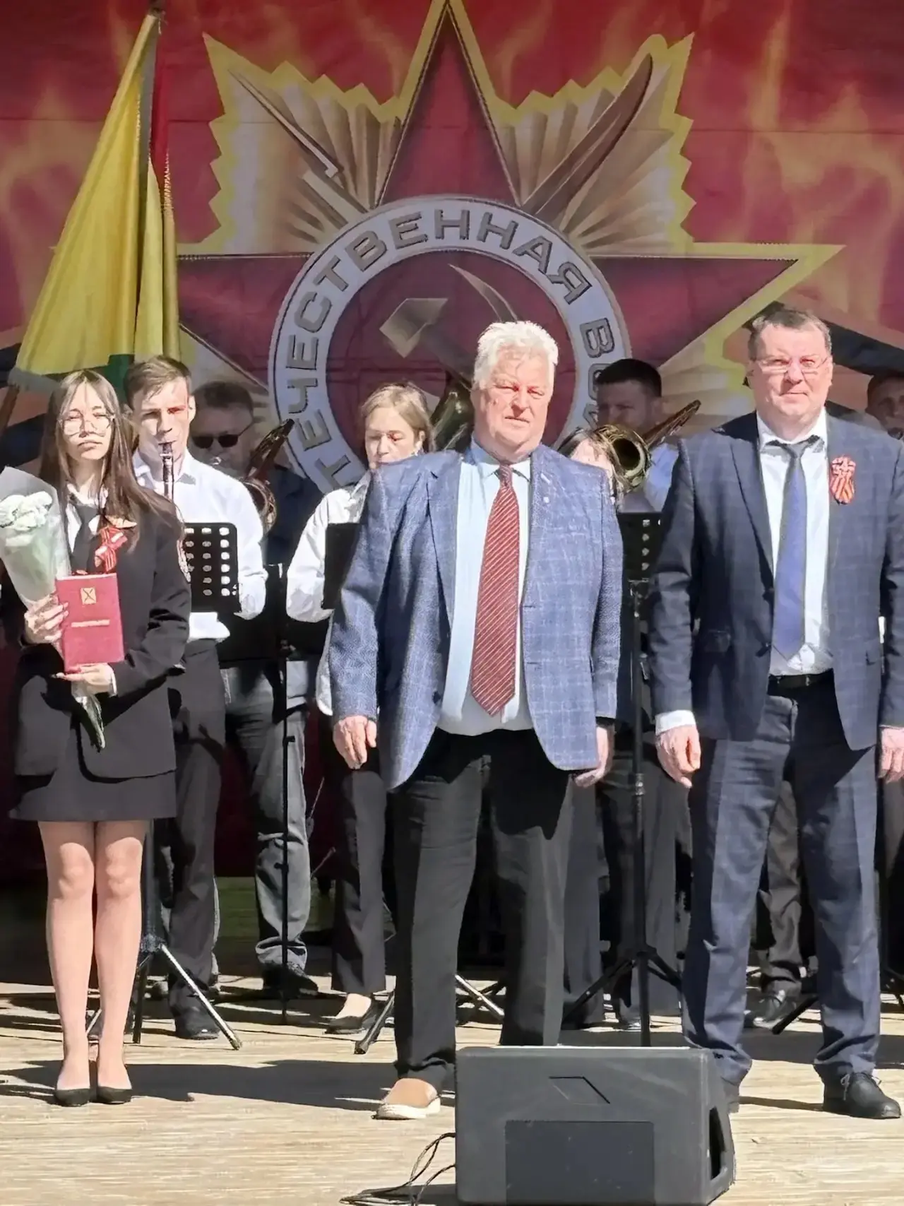 🌟 Гордость МБОУ СШ № 58: Светлана Колокольникова — на городской доске почёта! 🌟