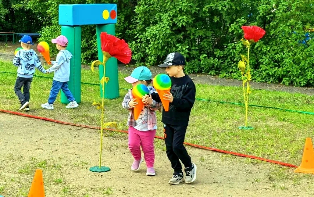 👫В дошкольных отделениях нашего Центра образования праздник , посвященный Дню защиты Детей, начался