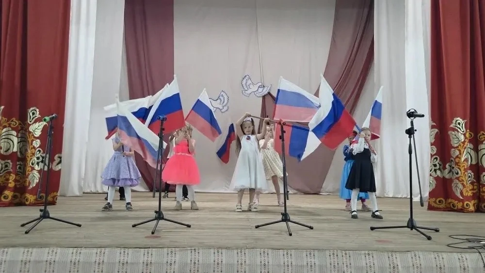 ❤️ «Россия — Родина моя!» Как мы отметили главный праздник страны в нашем лагере.

Этот день в пришк