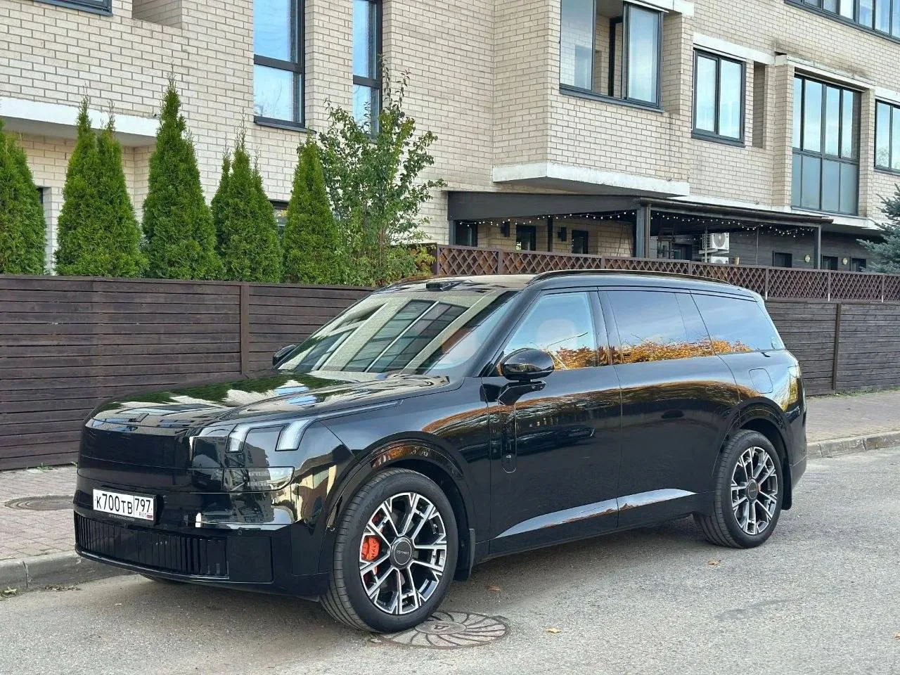 В наличии Lynk & Co 900 с пробегом 2.440 км за 7,75 млн🔥