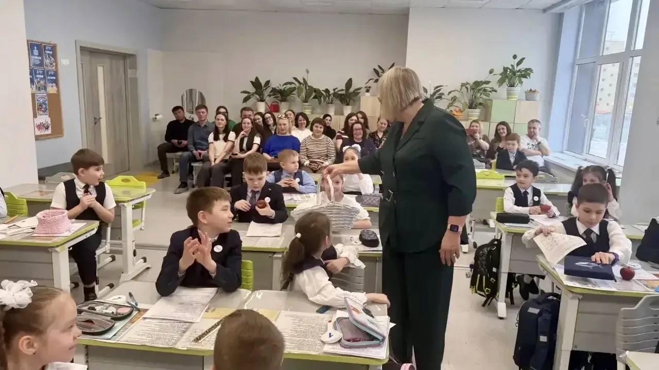 📚✨ Открытый урок: учимся, исследуем, открываем! ✨🧮  16 мая ученики 1 «К» класса вместе со своим клас