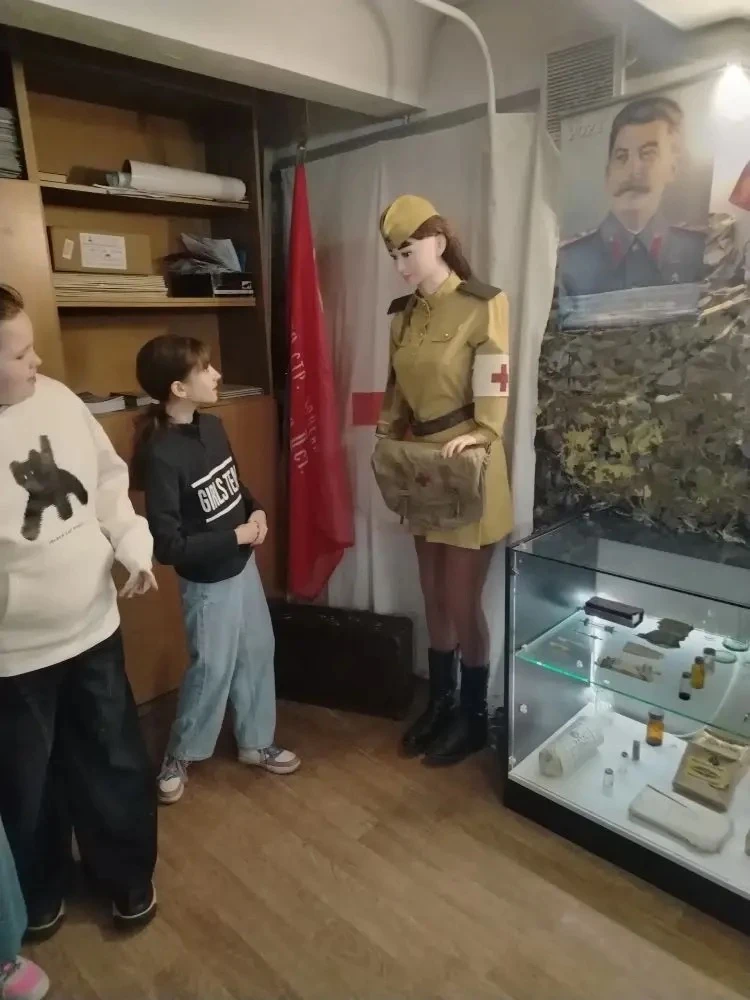 В рамках проекта «Орлёнок-хранитель» ученики 4А и 4Б классов совершили незабываемое путешествие — мы