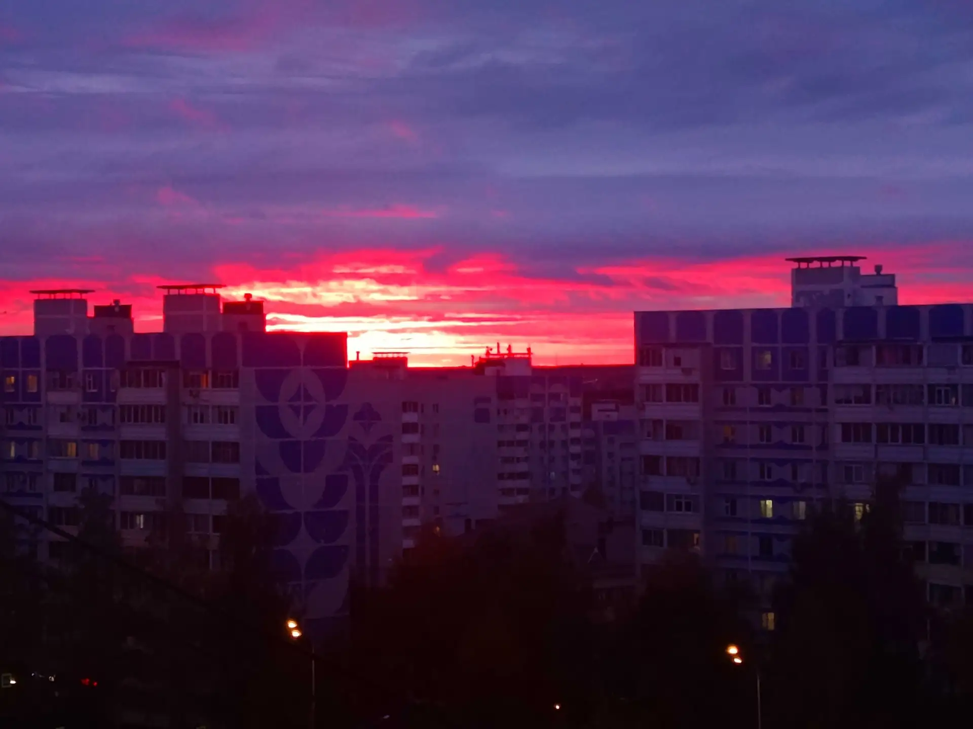 🌅 Закат сегодня выдался на редкость красивым