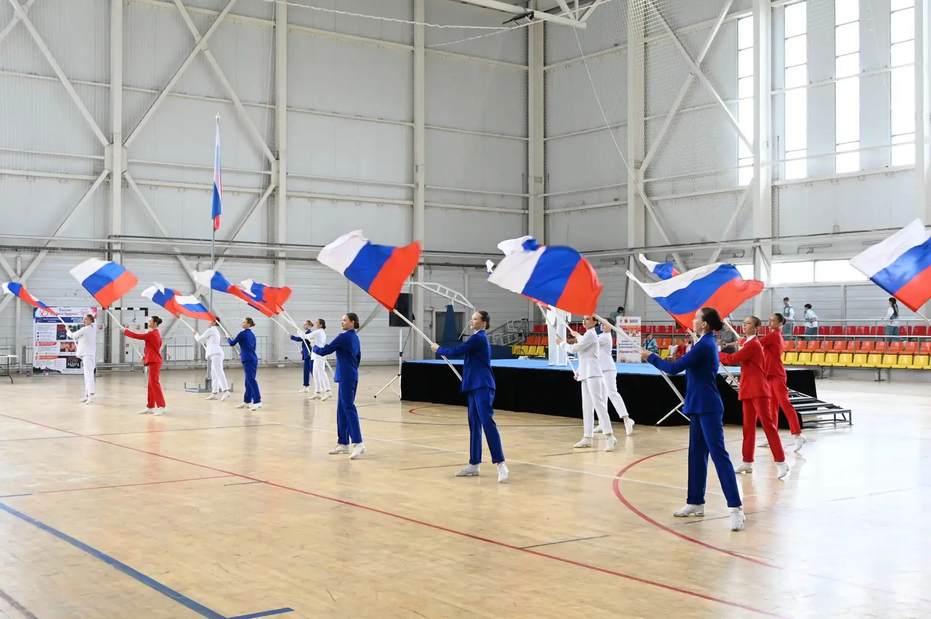 Сегодня вся наша большая страна отмечает День Государственного флага Российской Федерац...