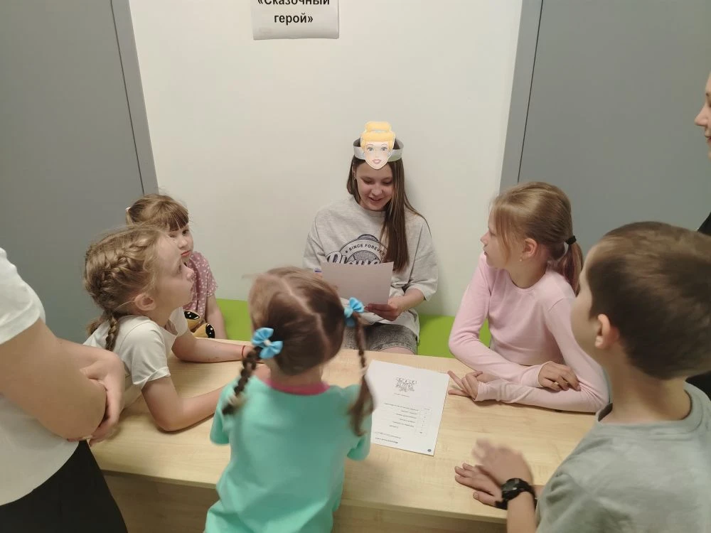 В гостях у сказки: как прошёл наш квест-путешествие!🕵️✨

6 июня для ребят нашего пришкольного лагер