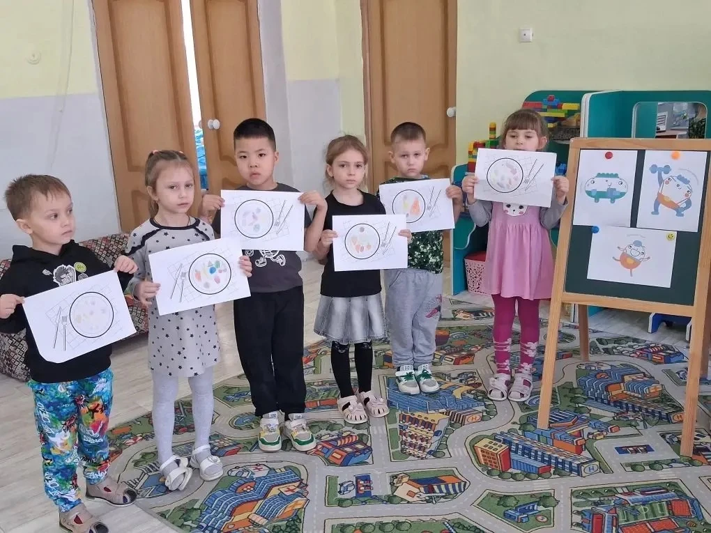 🥦 Витаминные эксперты: погружение в мир здоровья и воды! 💦  В подготовительной группе прошло третье 