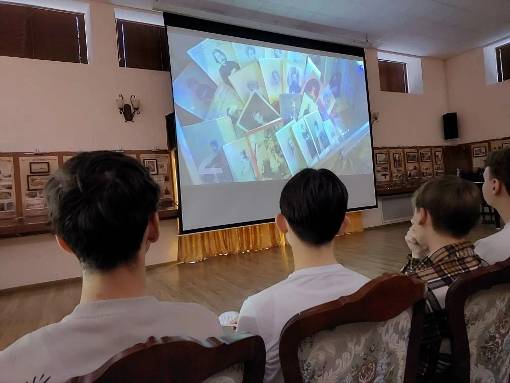 Ученики 10‑А класса  побывали в  гостях у Антона Павловича Чехова!  Тихое очарование ялтинского дома
