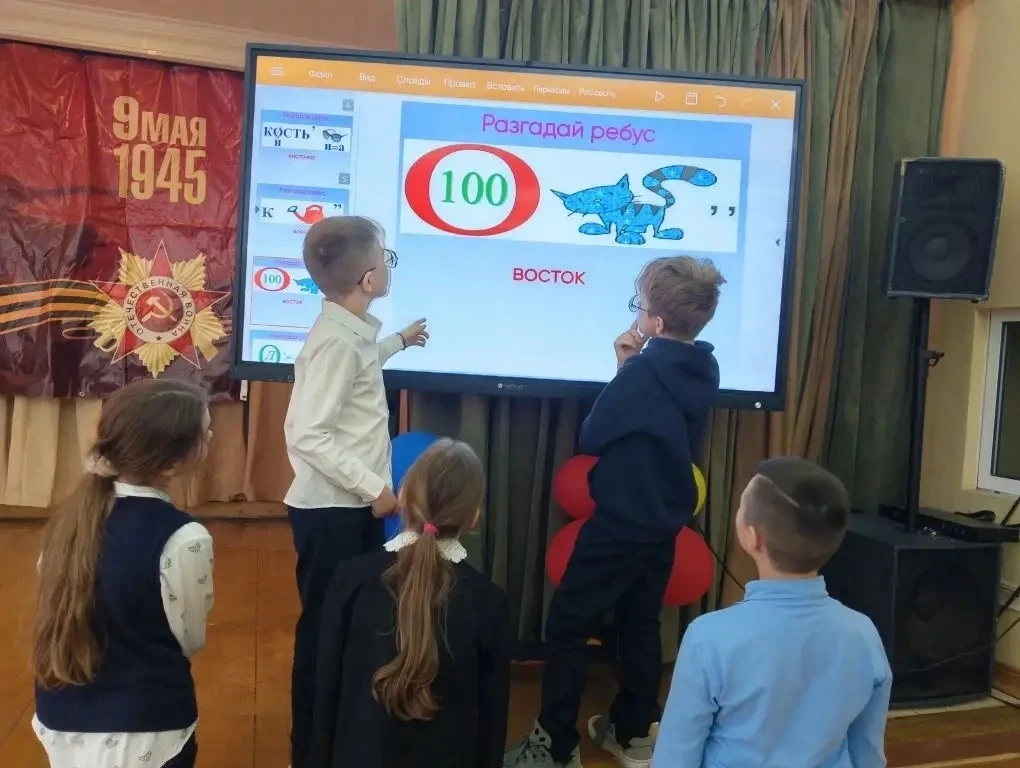 С 27 по 30 апреля в школе проходила предметная неделя технологии, музыки и ИЗО.  В течении недели пр