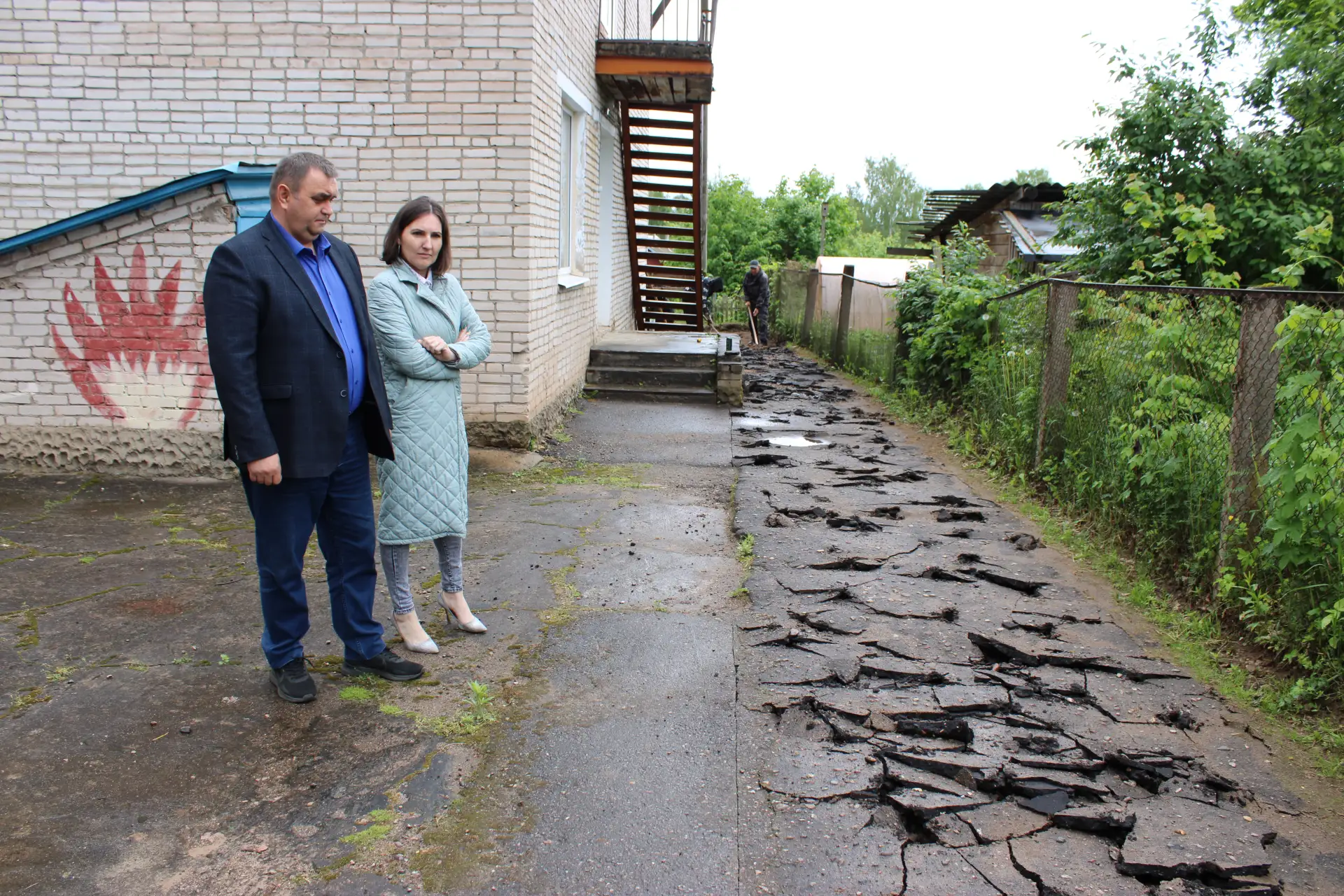 📍Продолжается реализация инициативы по ремонту и благоустройству территории детского с...