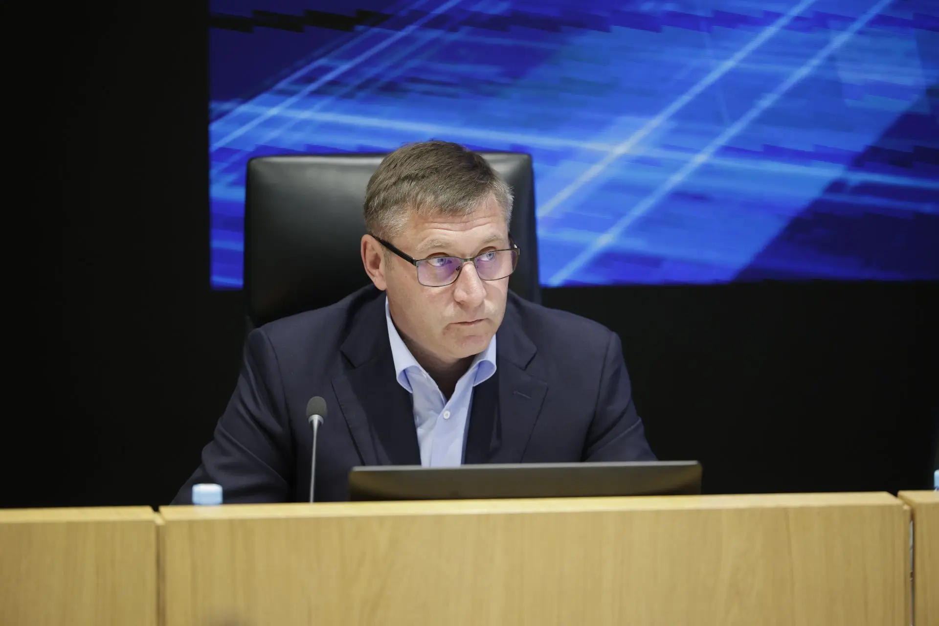 Провёл совещание с правительством области. Главный вопрос — готовность системы образова...
