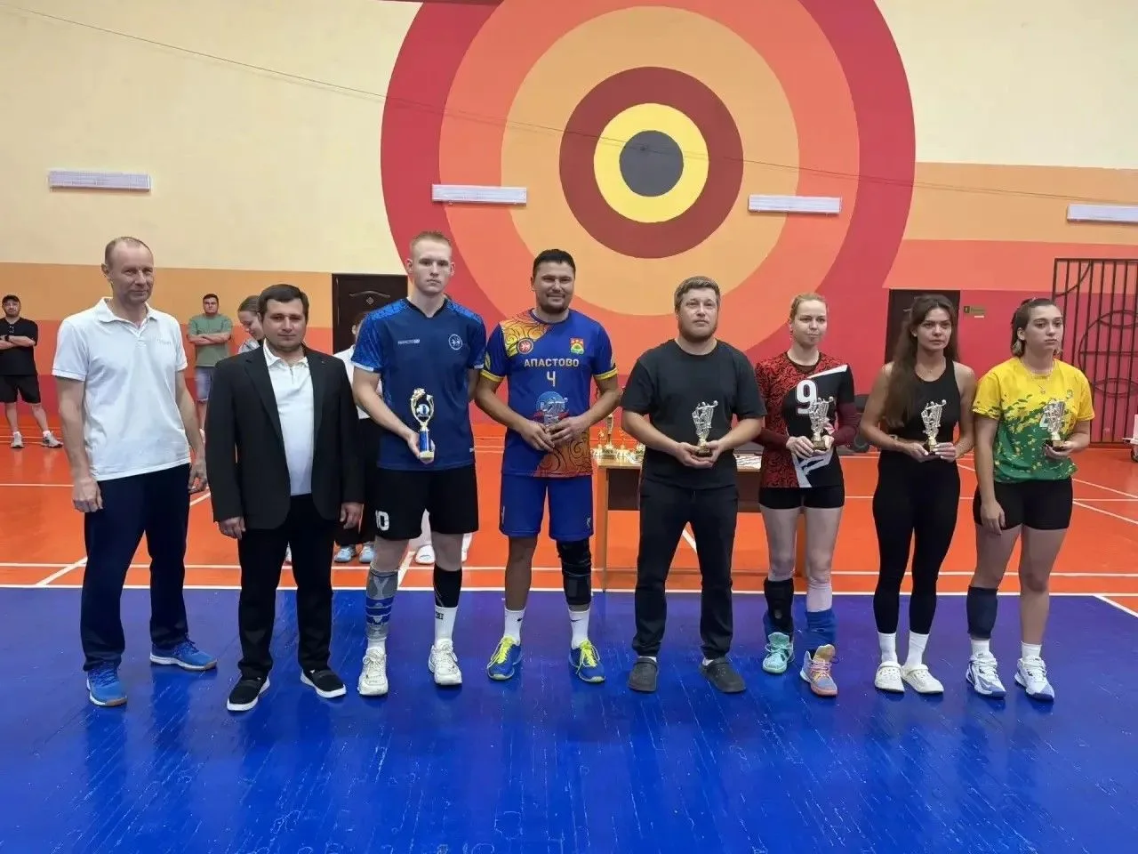 Начинаем неделю со спортивных новостей!