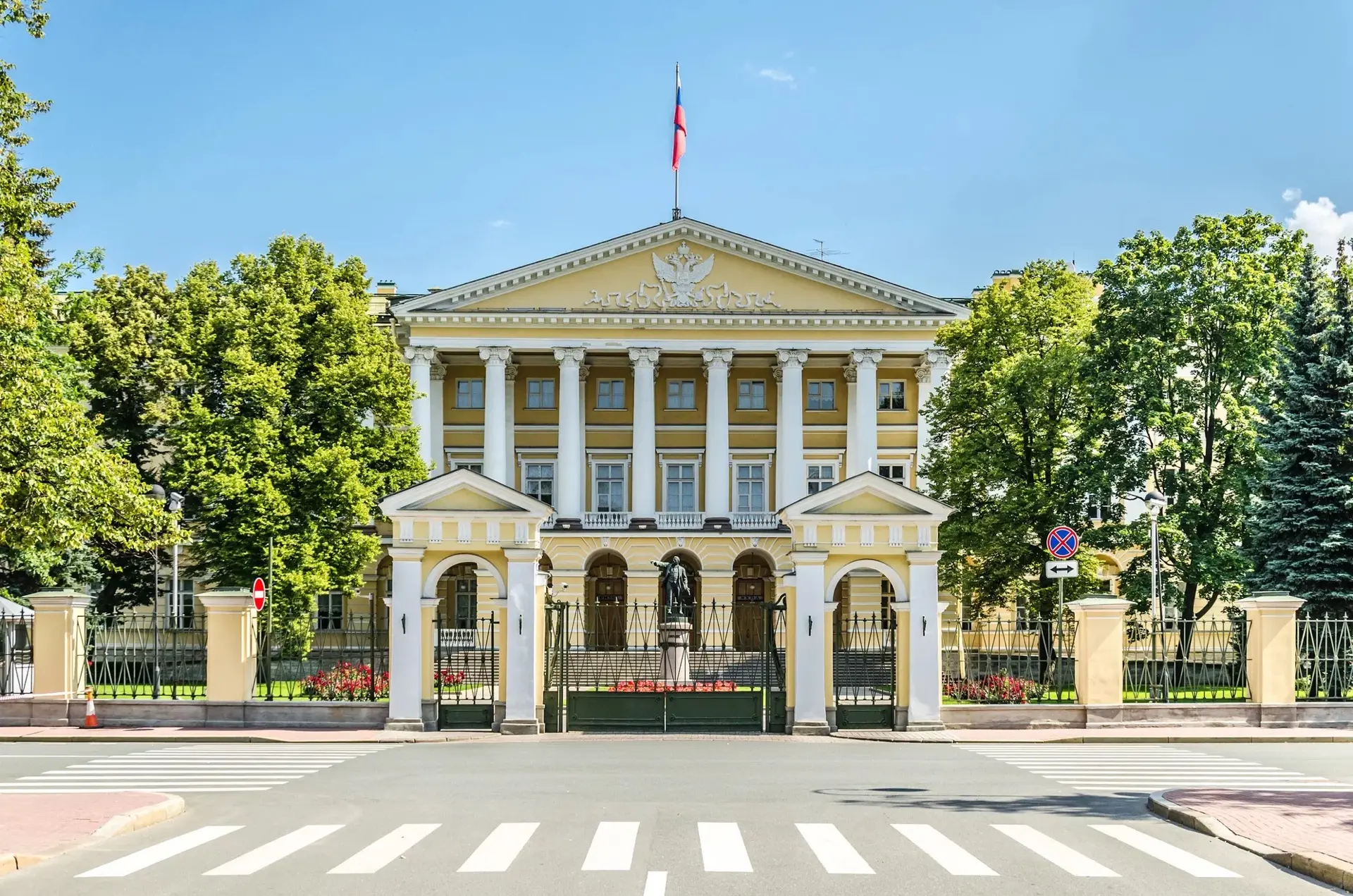 ✅ В Петербурге ввели новые бесплатные медицинские льготы для ветеранов СВО

🔘 Правительство Санкт-П