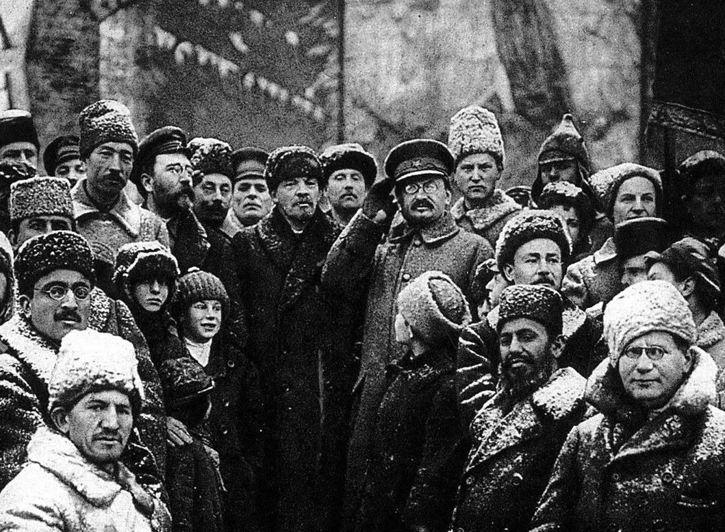 Найди хоть одного этнического русского на фото первобольшевиков Ленина!