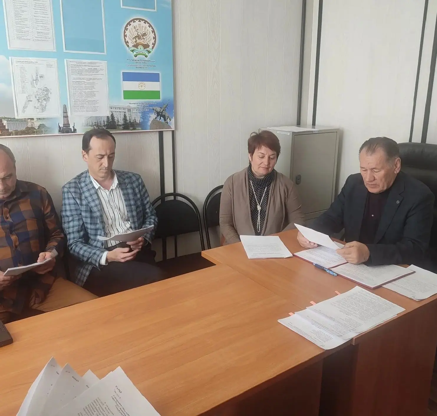 5 мая состоялись заседания постоянных комиссий и Президиума Совета городского поселения...
