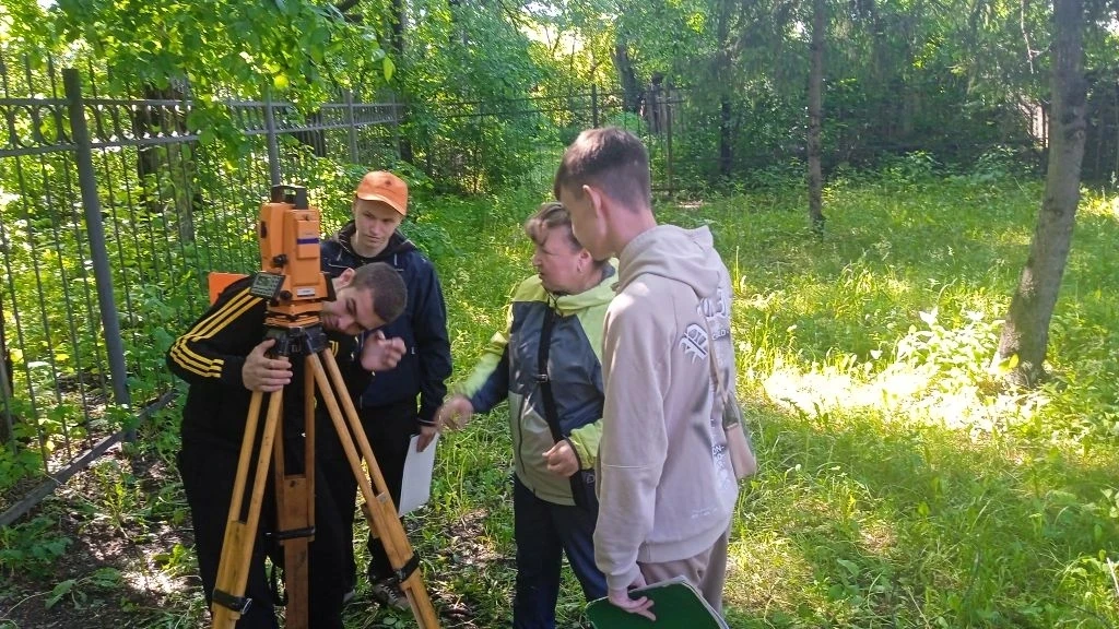 🍃Первая полевая практика группы ЗУ-21: природа, энтузиазм и точные расчёты💪