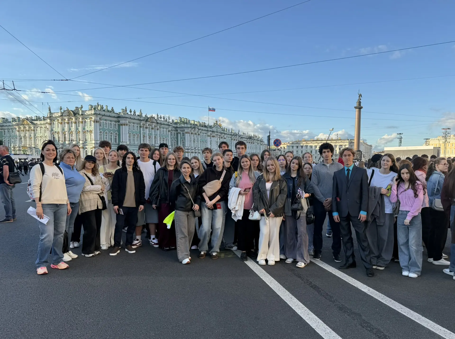 ⛵В ночь с 27 на 28 июня наши выпускники попрощалась с детством на празднике «Алые паруса». ⛵
Концерт