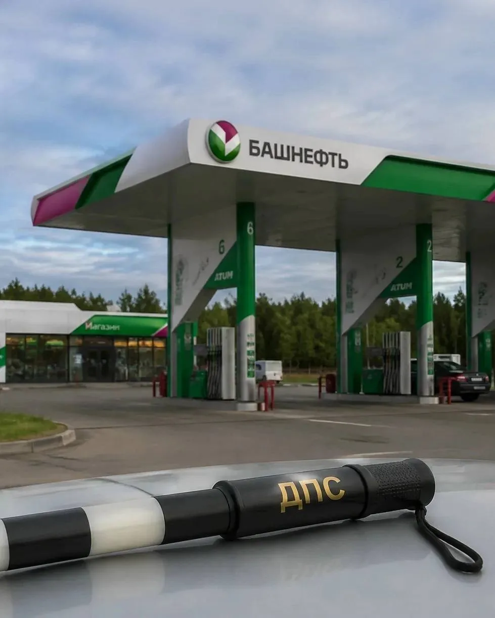 На АЗС Магнитогорска начали дежурить сотрудники Госавтоинспекции.