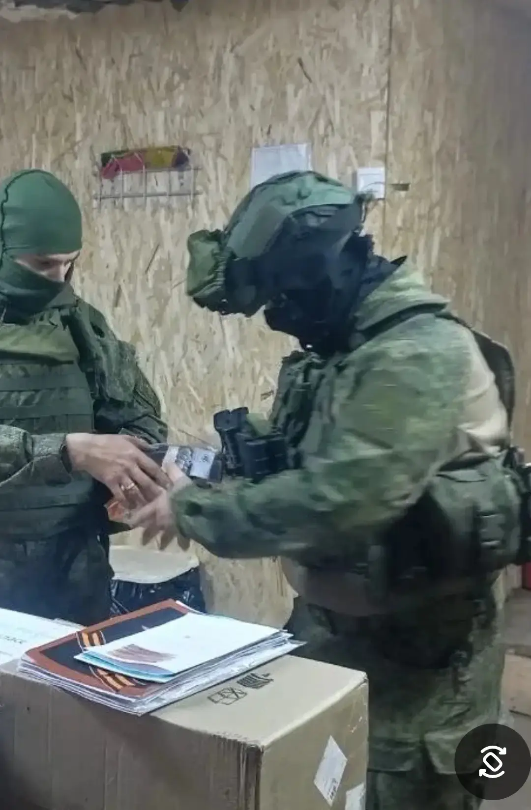 Накануне майских  праздничных дней в одной из семей ученицы 2- б класса ( по понятным причинам фамил