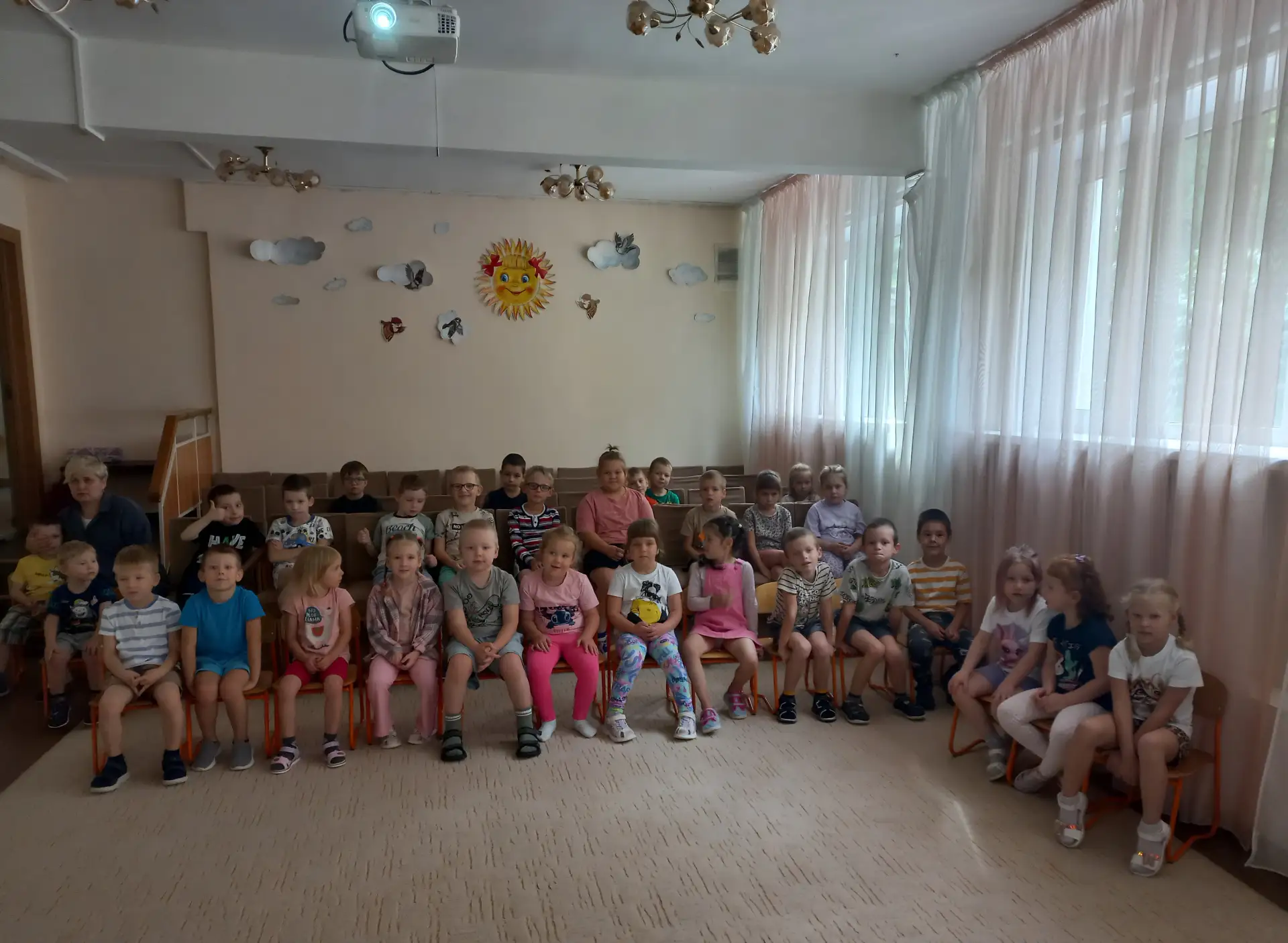 ИНТЕРАКТИВНЫЙ ТЕАТР НА БОЛЬШОМ ЭКРАНЕ «ЯРиК»