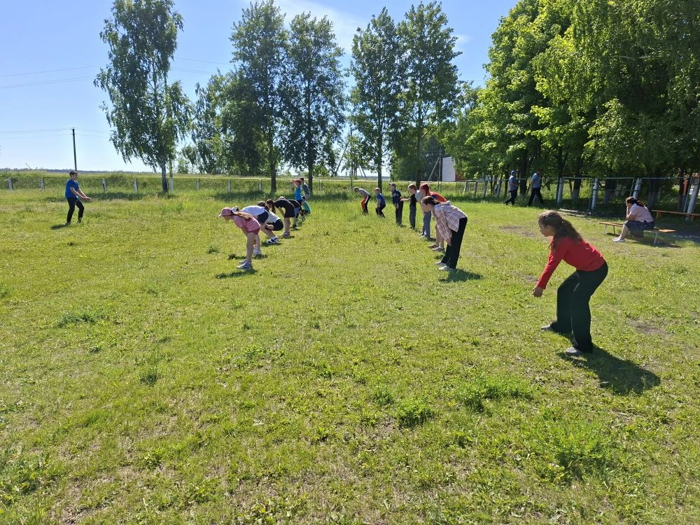 Очередной день в лагере "Колобок" при Кильдюшевской школе прошёл под девизом «Вместе на...