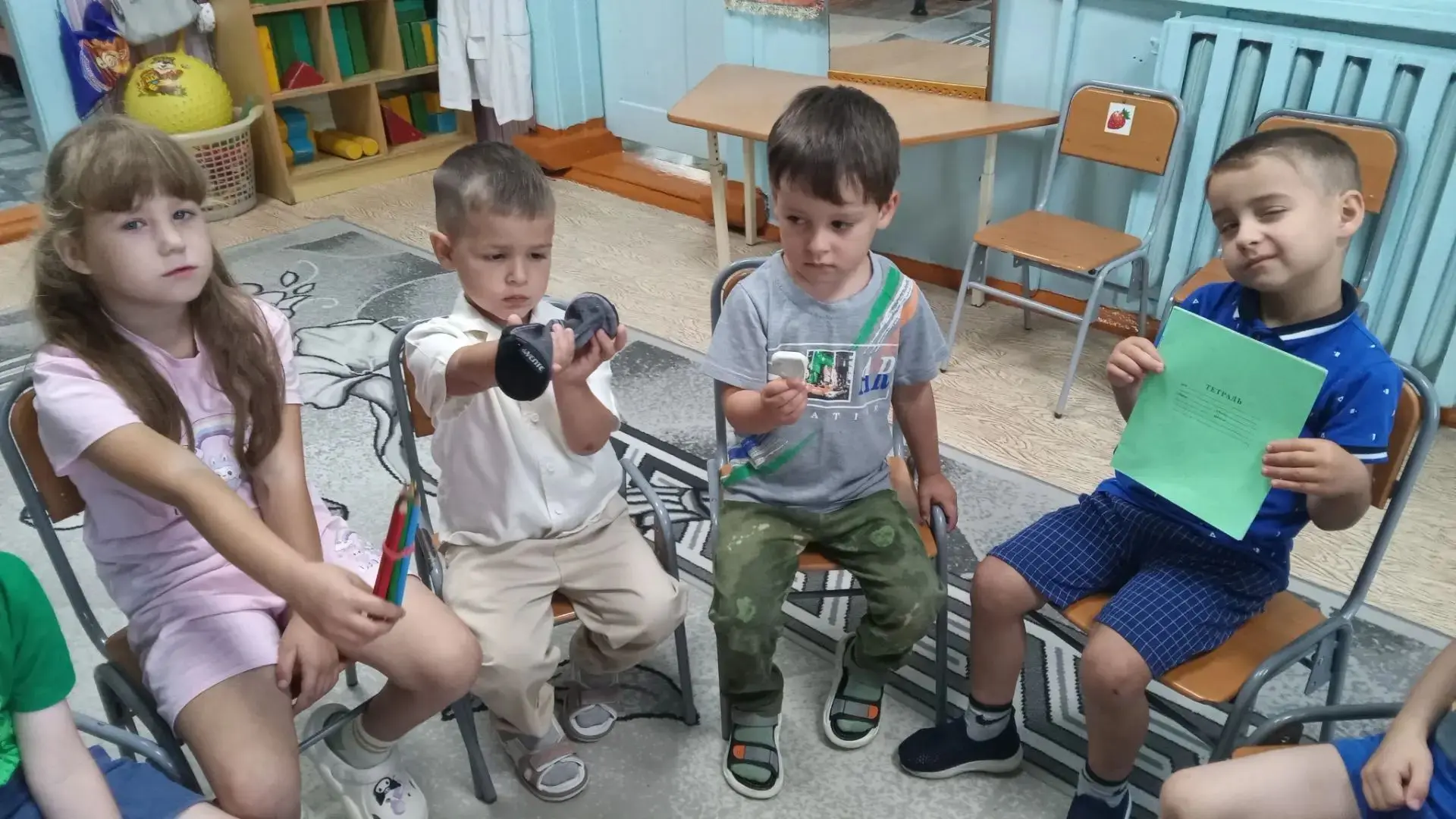 В нашей дошкольной группе прошло развлечение, посвящённое Дню знаний. Цель данного меро...