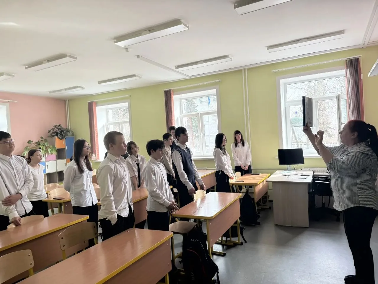 Театр — это не только сцена и зрители, но и магия живого слова! В честь Всемирного дня театра к наши