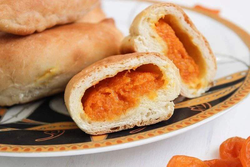 ПИРОЖКИ С НАЧИНКОЙ ИЗ МОРКОВИ И КУРАГИ
Фото-рецепт от Ольги Стариковой

* Непременно попробуйте, даж