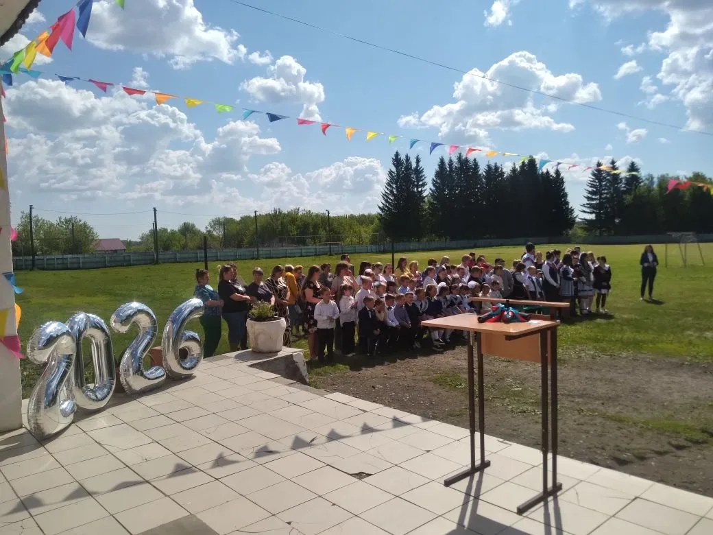 🔔 Последний звонок: волнительный финал и старт новой жизни!