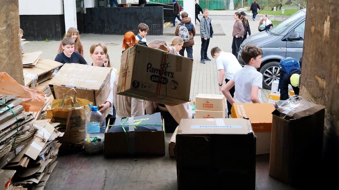 БУМАЖНЫЙ БУМ ♻️ Ещё в одной добровольческой акции приняла участие наша школа на этой неделе.   ☝️Во 