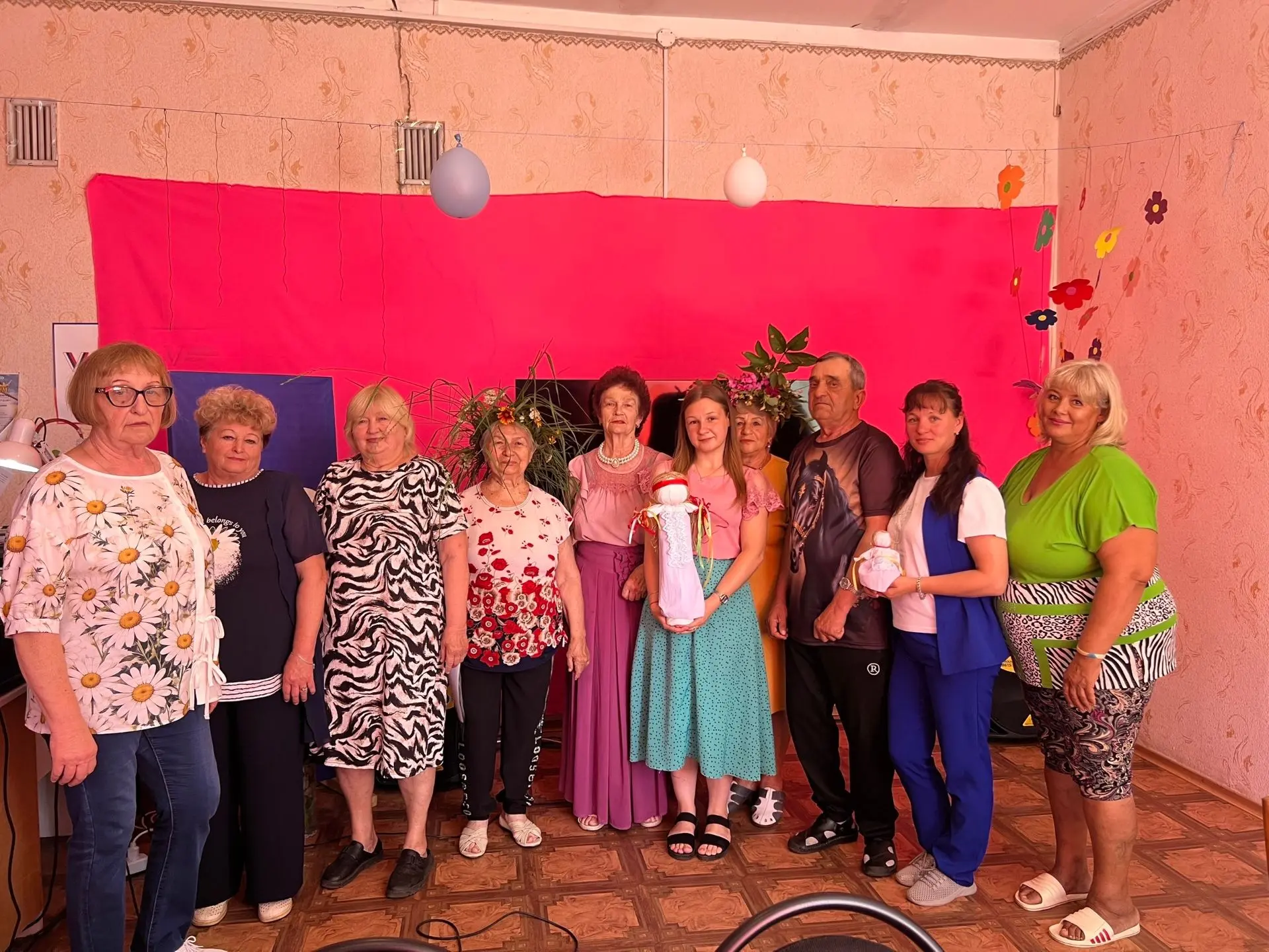 19.06.2026 Прошла встреча за круглым столом для людей пожилого возраста.
Приуроченный ко Дню летнего