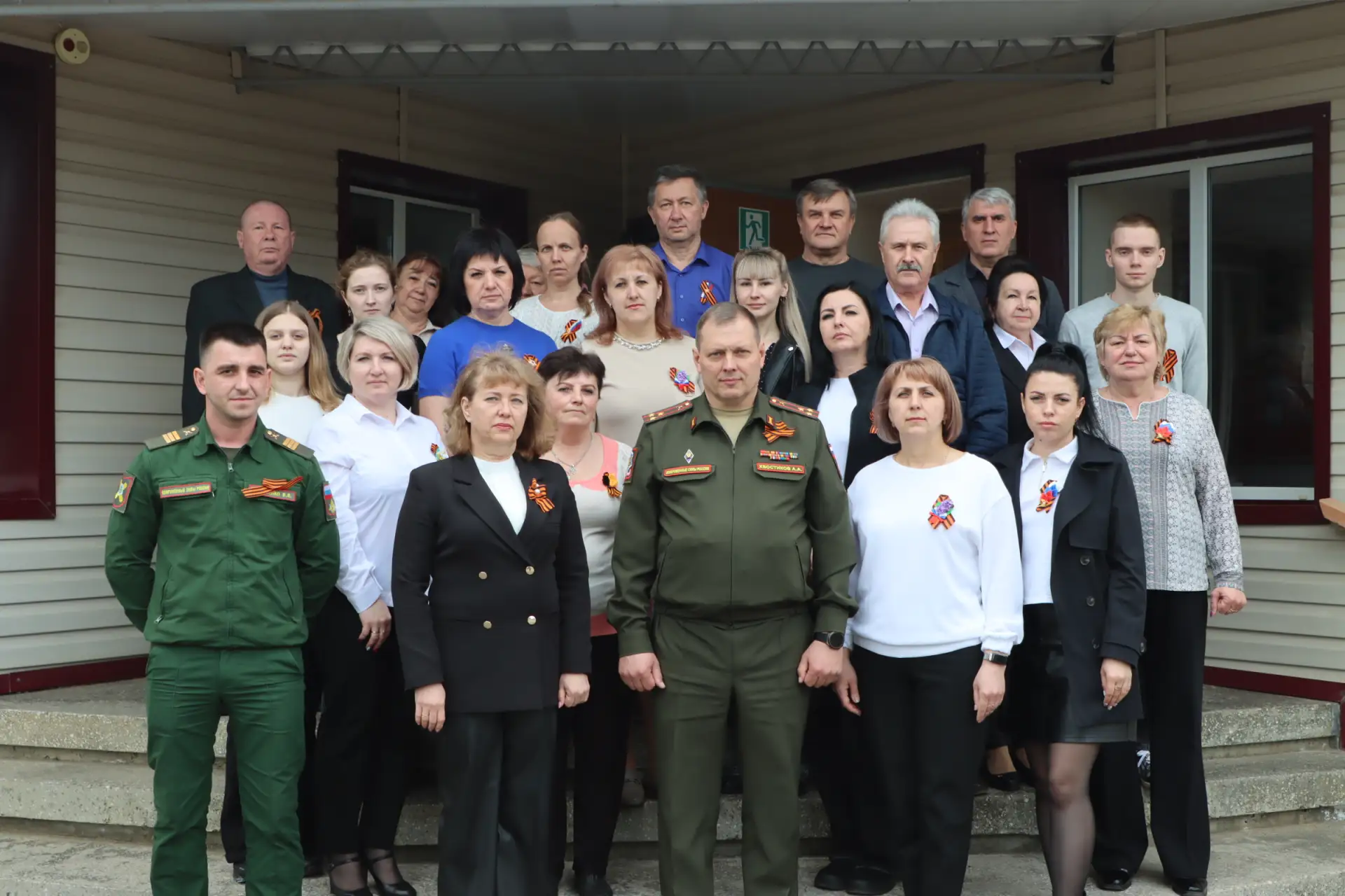 Уважаемые сотрудники военного комиссариата! Поздравляю вас с профессиональным праздником!  На военко