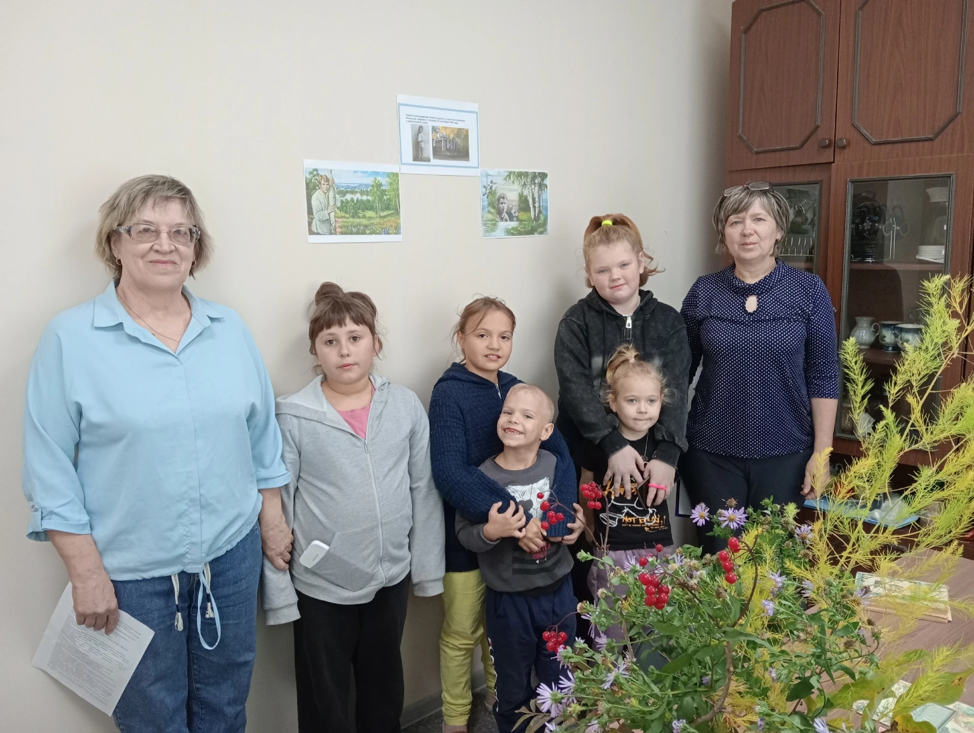В Тигинском сельском Доме культуры прошла тематическая литературная гостиная «Детство Е...