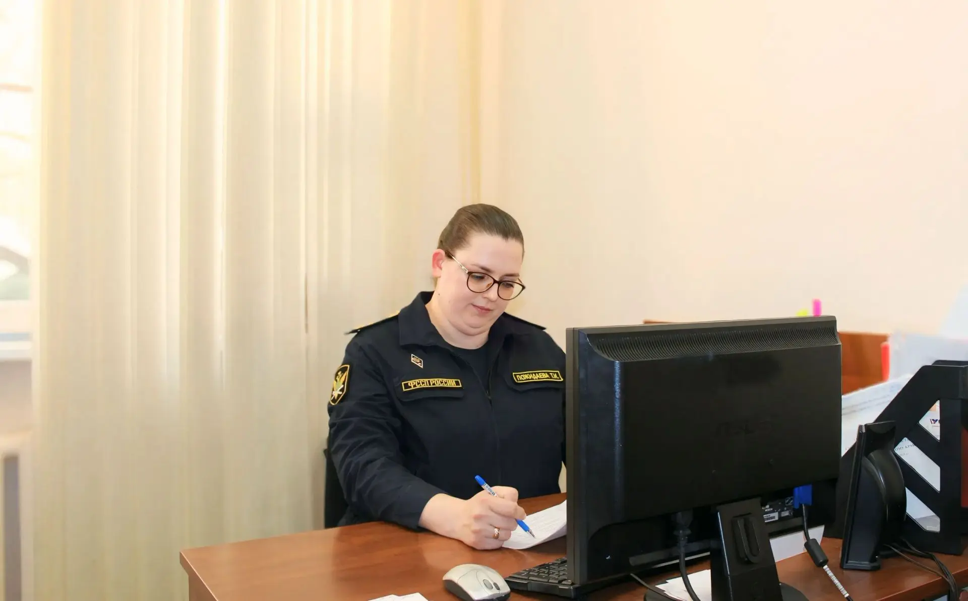 👣 Мать отправилась на принудительные работы
