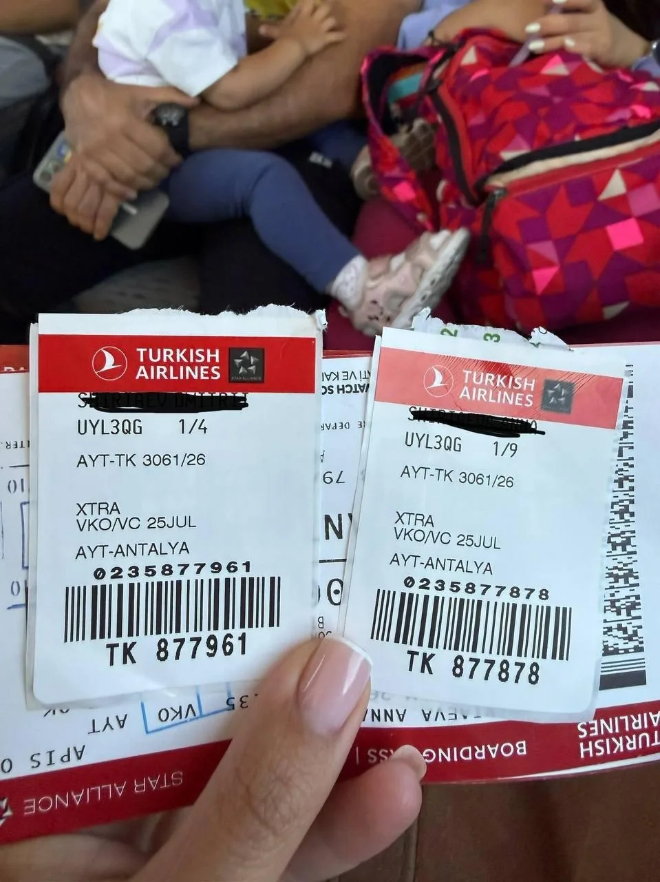 😐 Пассажиры, вылетевшие в Турцию из Внуково, остались без вещей из-за поломки багажной ленты


По с