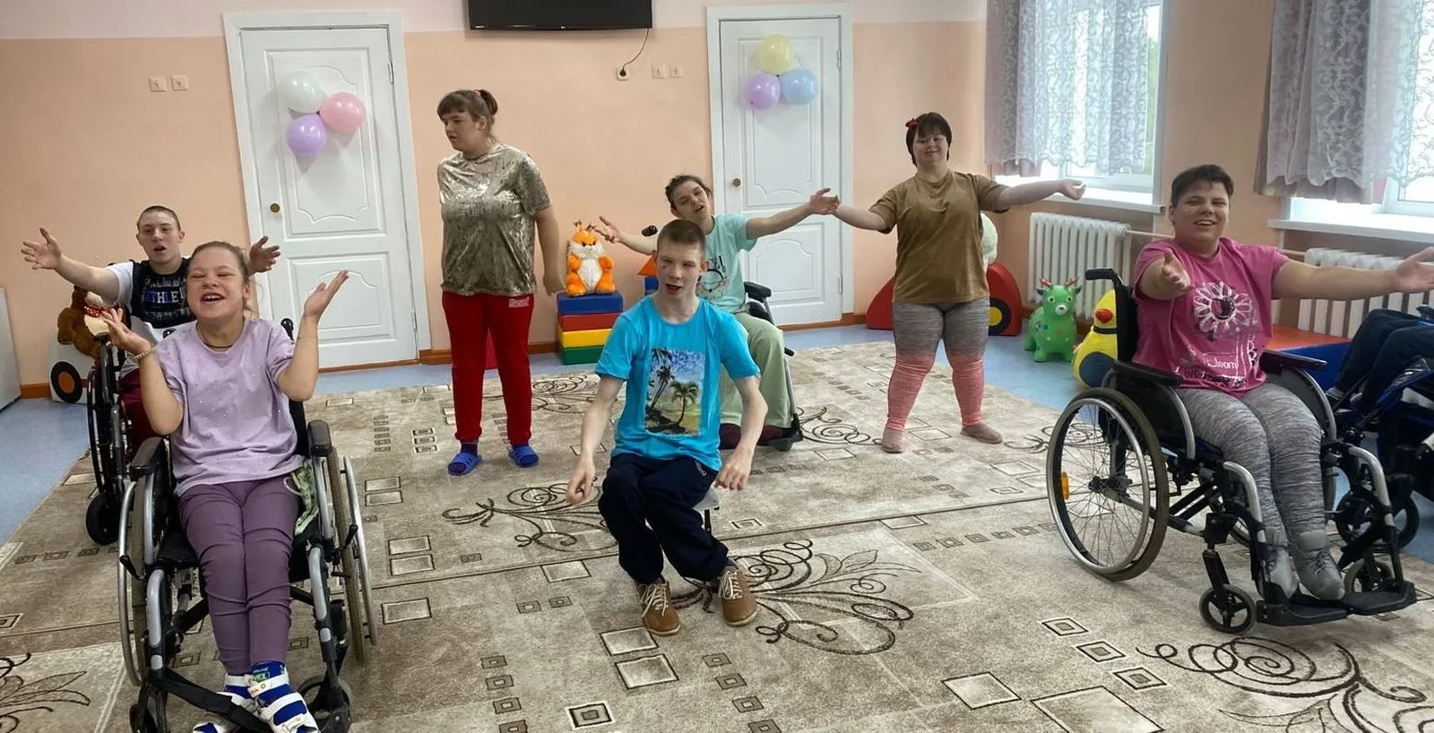 🌞 «До свидания, лето!» — так мы с радостью и шумом попрощались с самым солнечным време...