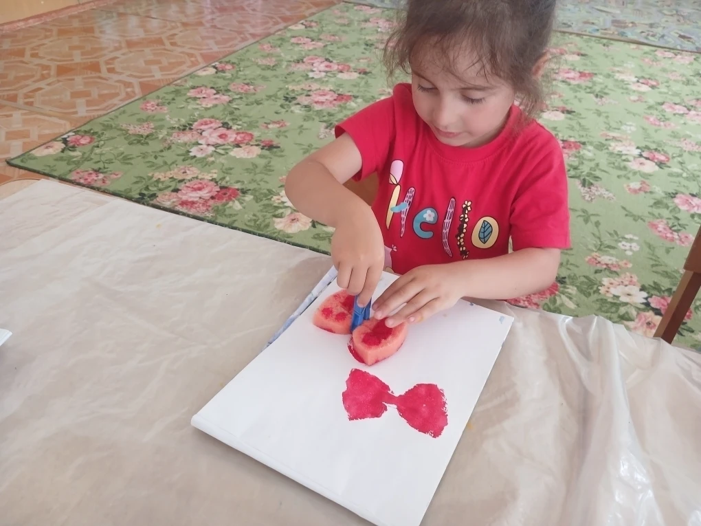 18 июня в нашем детском саду прошёл день бабочек.
🦋Бабочка – одно из самых загадочных созданий прир
