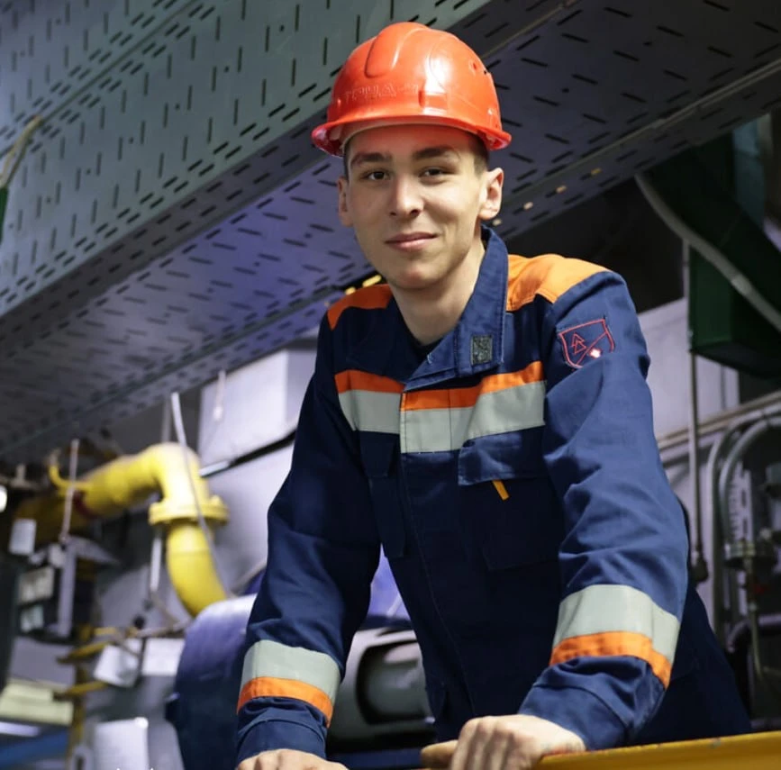 👷🏻‍♂️Наш коллега - электромонтер АО «Объединенный коммунальный оператор» Олег Гордеев стал героем пр