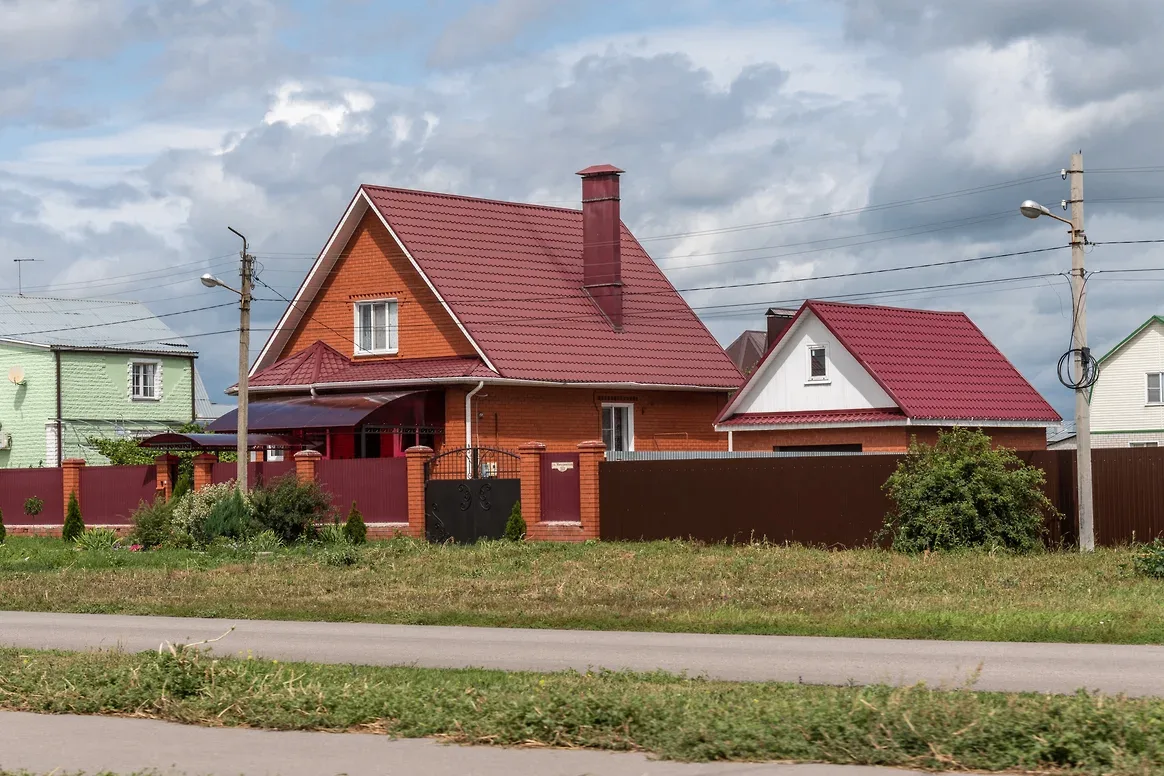 Средняя стоимость частного дома в Удмуртии за год выросла на 21% и составила в августе ...